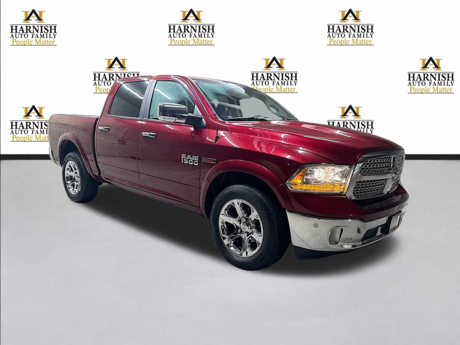 2018 RAM 1500 Laramie Crew Cab 4x4 5'7" Box