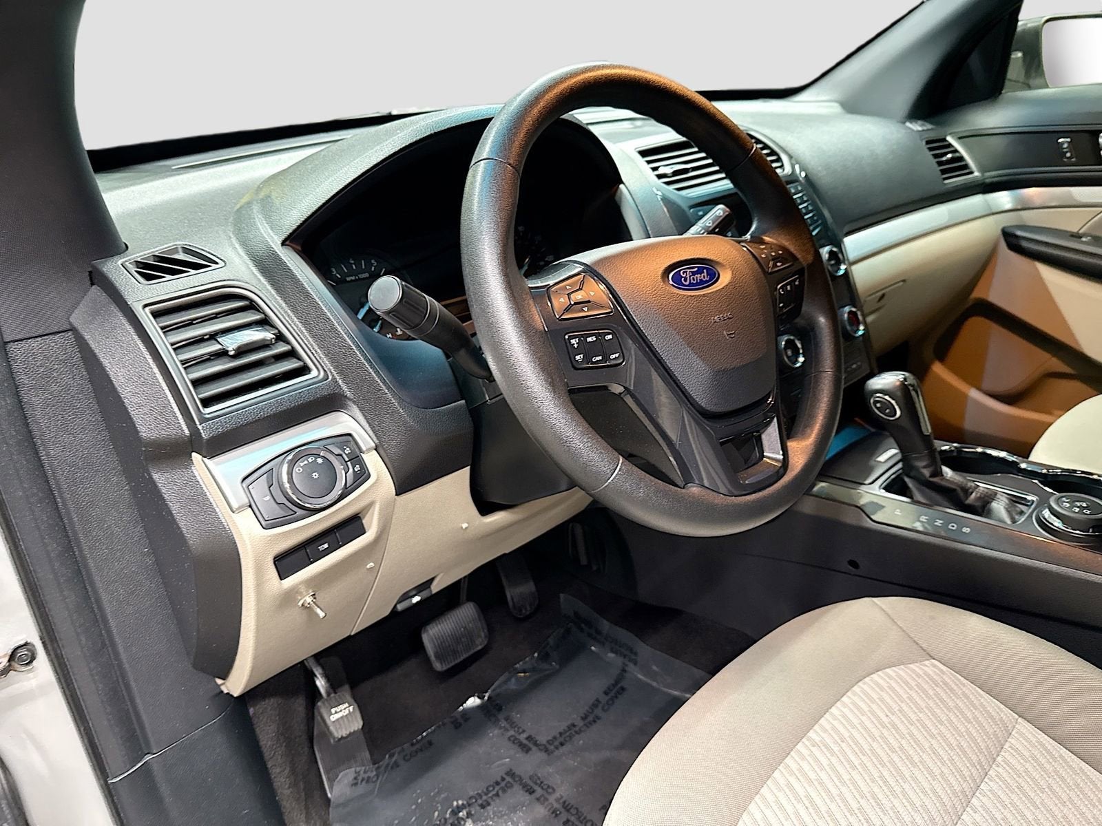 2019 Ford Explorer Base