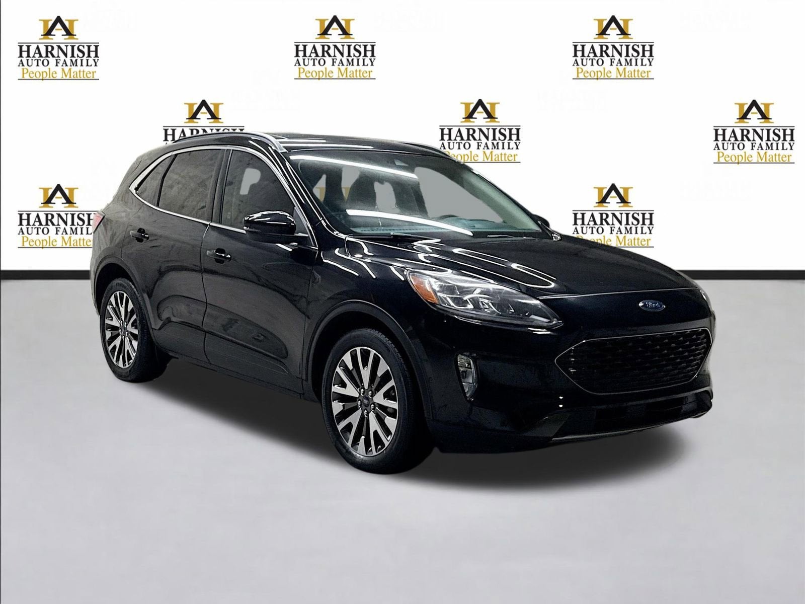 2020 Ford Escape Titanium Hybrid