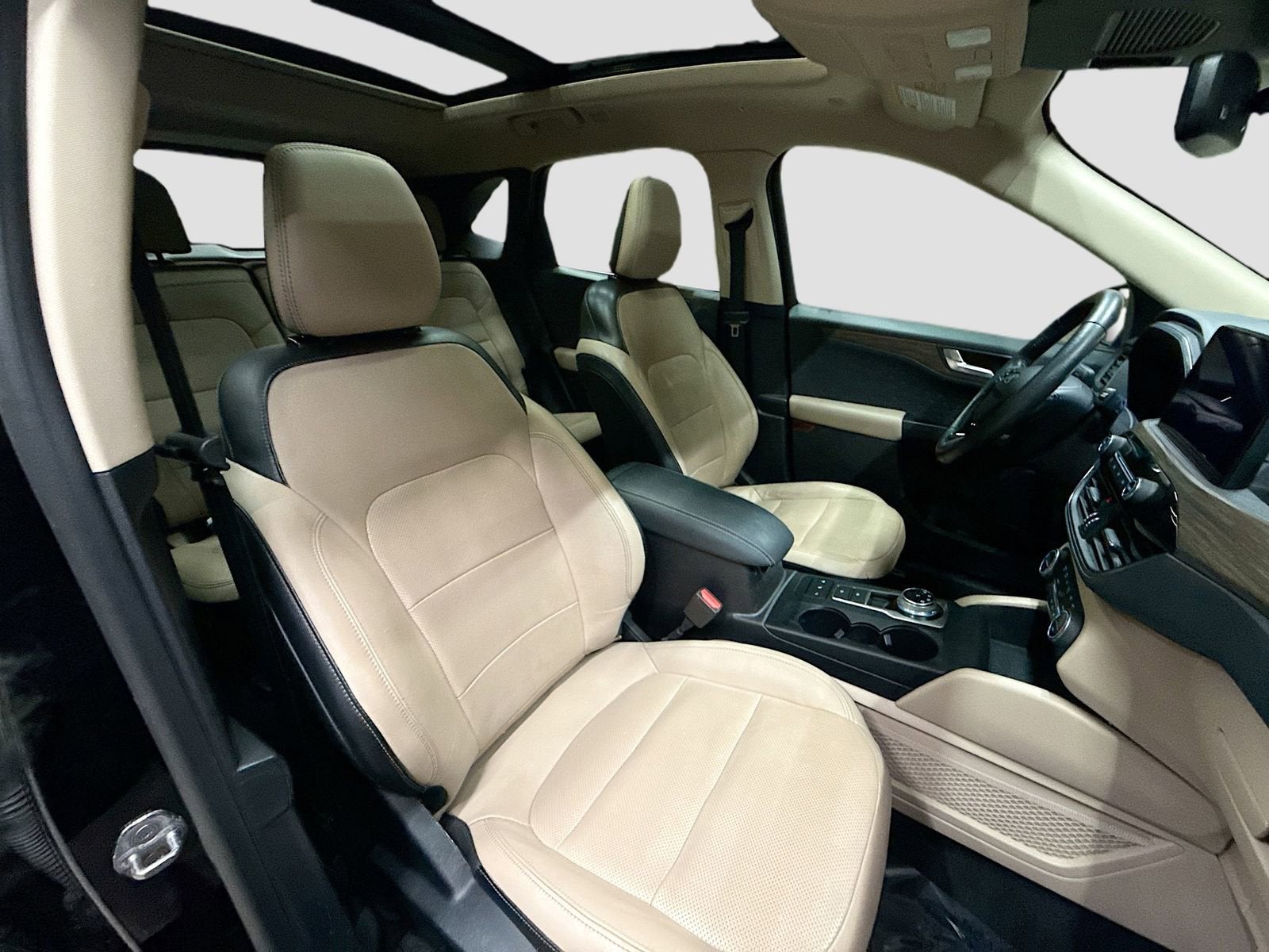 2020 Ford Escape Titanium Hybrid