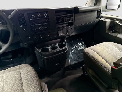 2025 Chevrolet Express Passenger 1LT