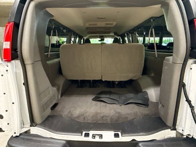 2025 Chevrolet Express Passenger 1LT