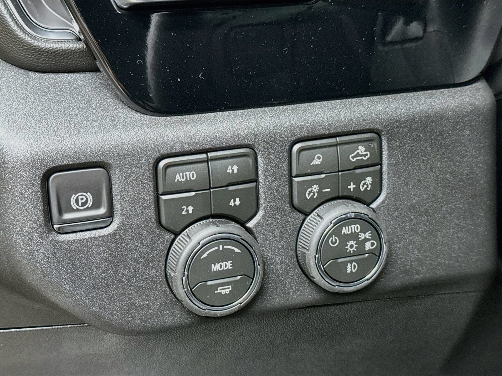 2026 Chevrolet Silverado 2500 HD LTZ - Photo 11