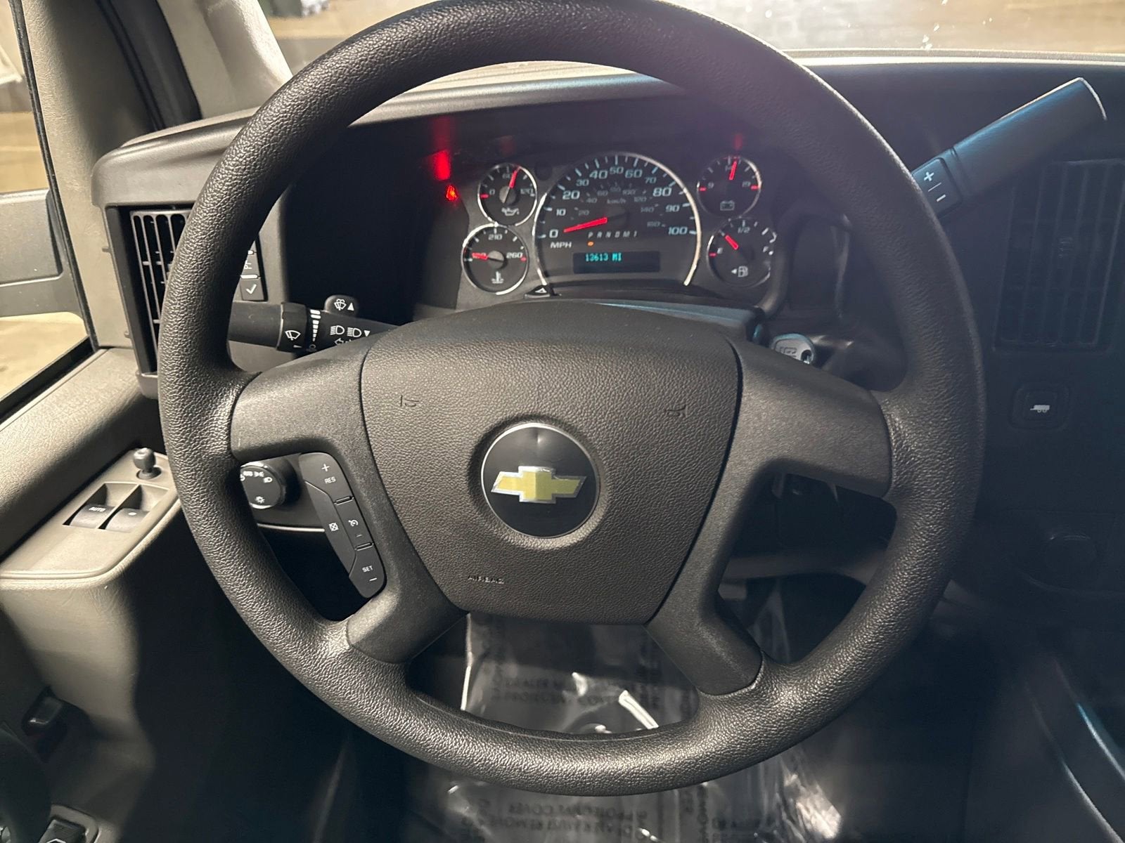 2024 Chevrolet Express Cargo 2500 WT