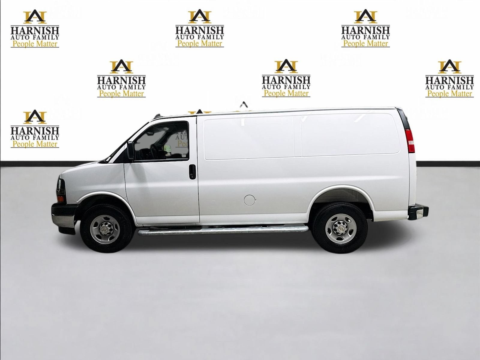2025 Chevrolet Express Cargo WT