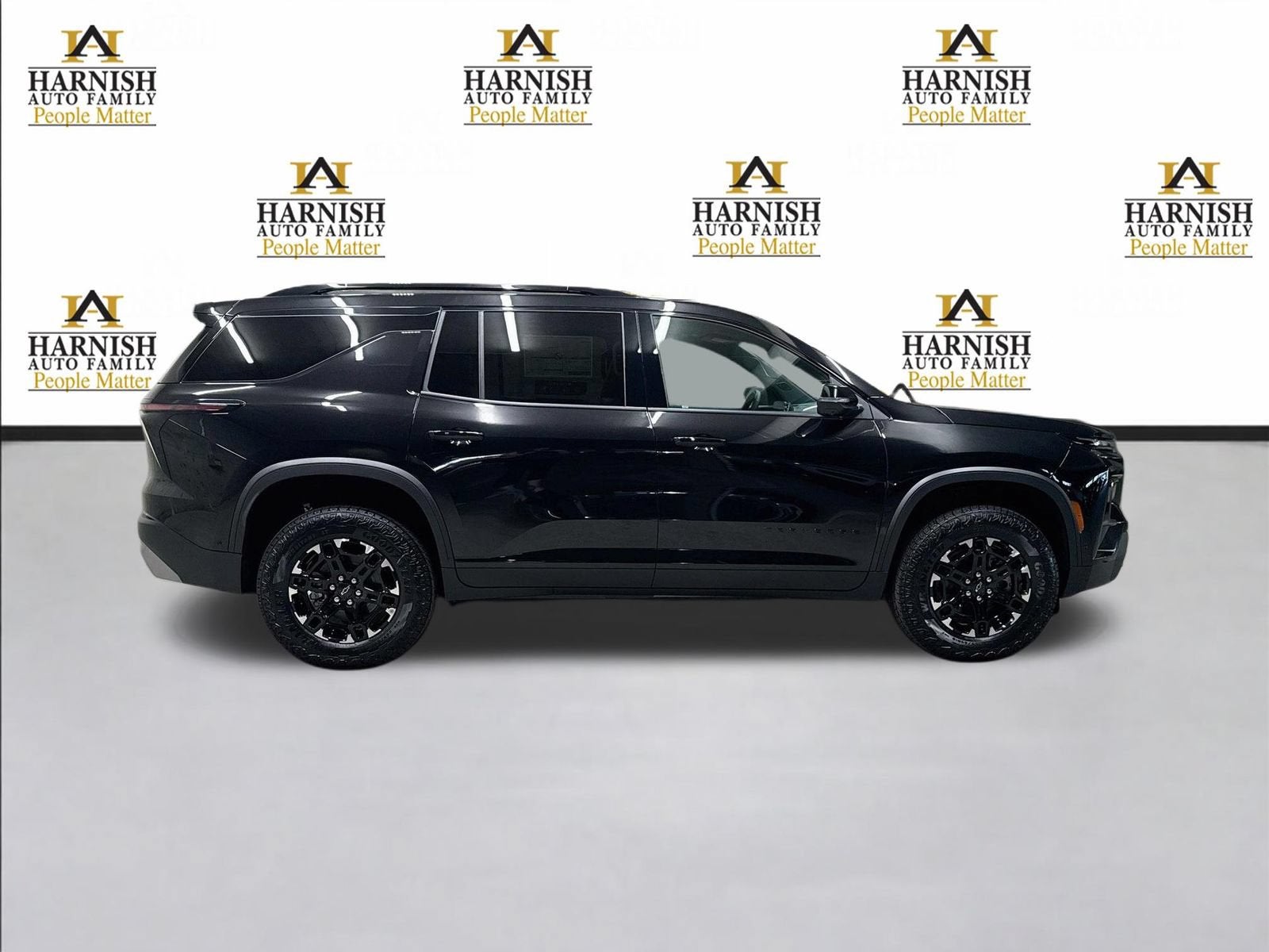 2027 Chevrolet Traverse Z71 - Photo 4