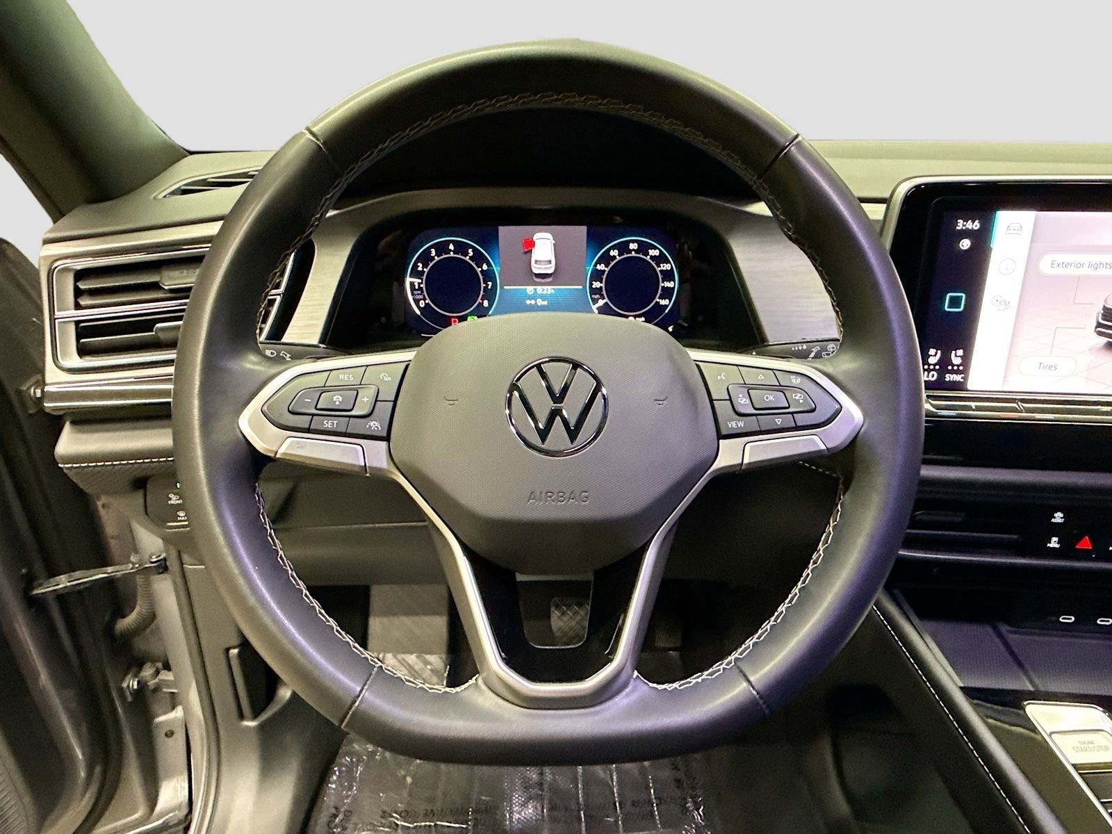 2024 Volkswagen Atlas Cross Sport 2.0T SE w/Technology
