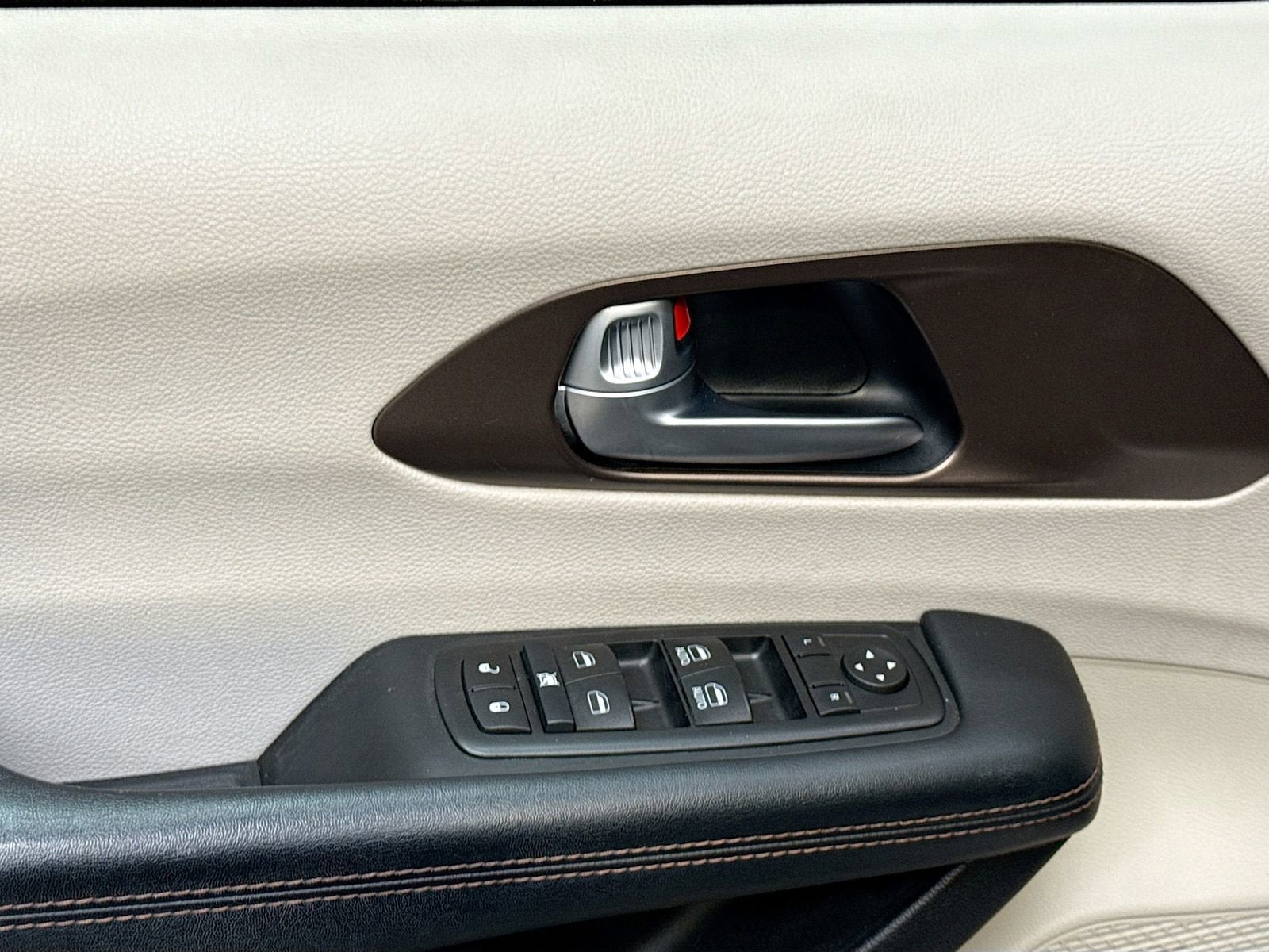 2017 Chrysler Pacifica LX