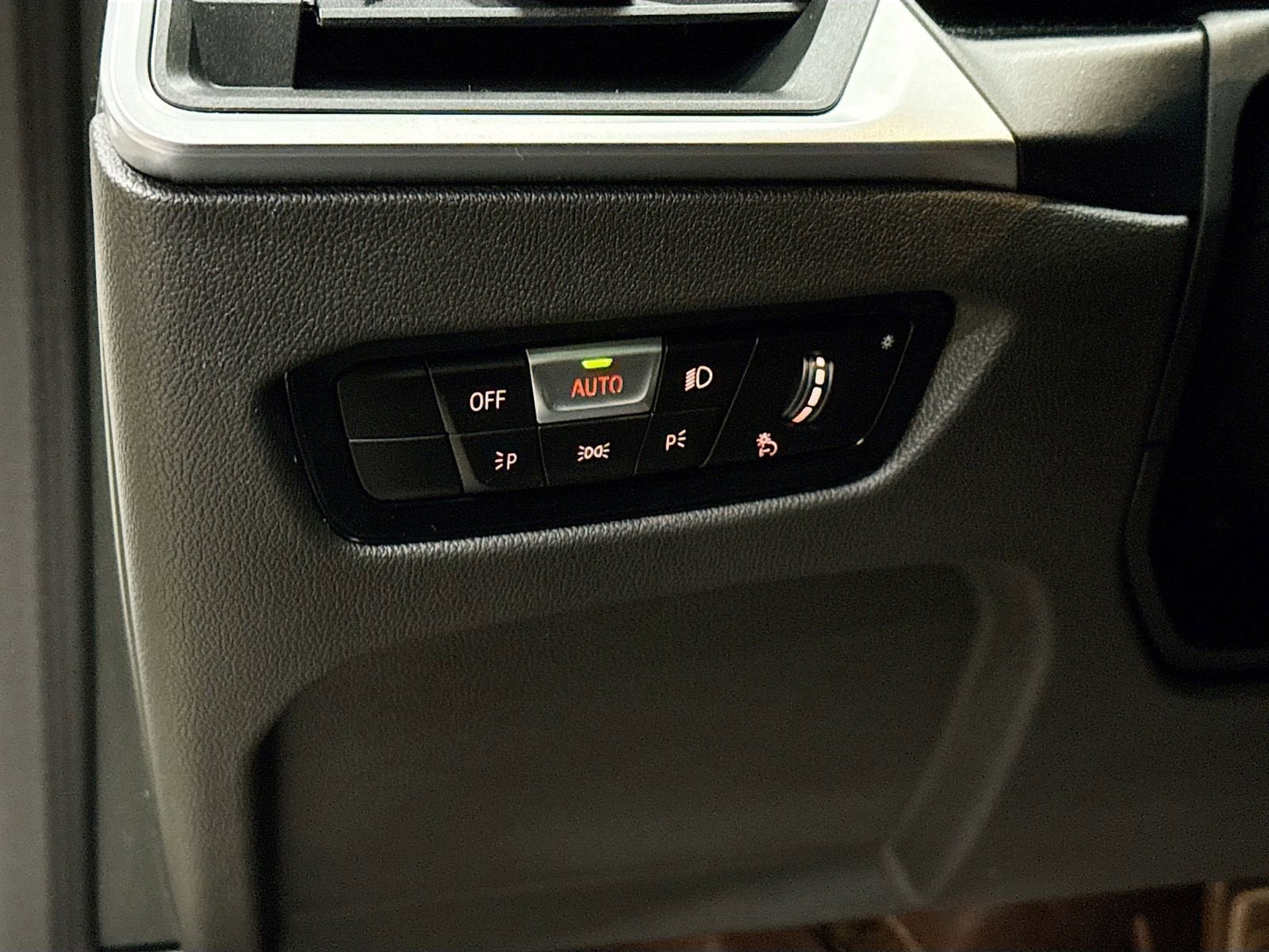 2024 BMW 230i xDrive