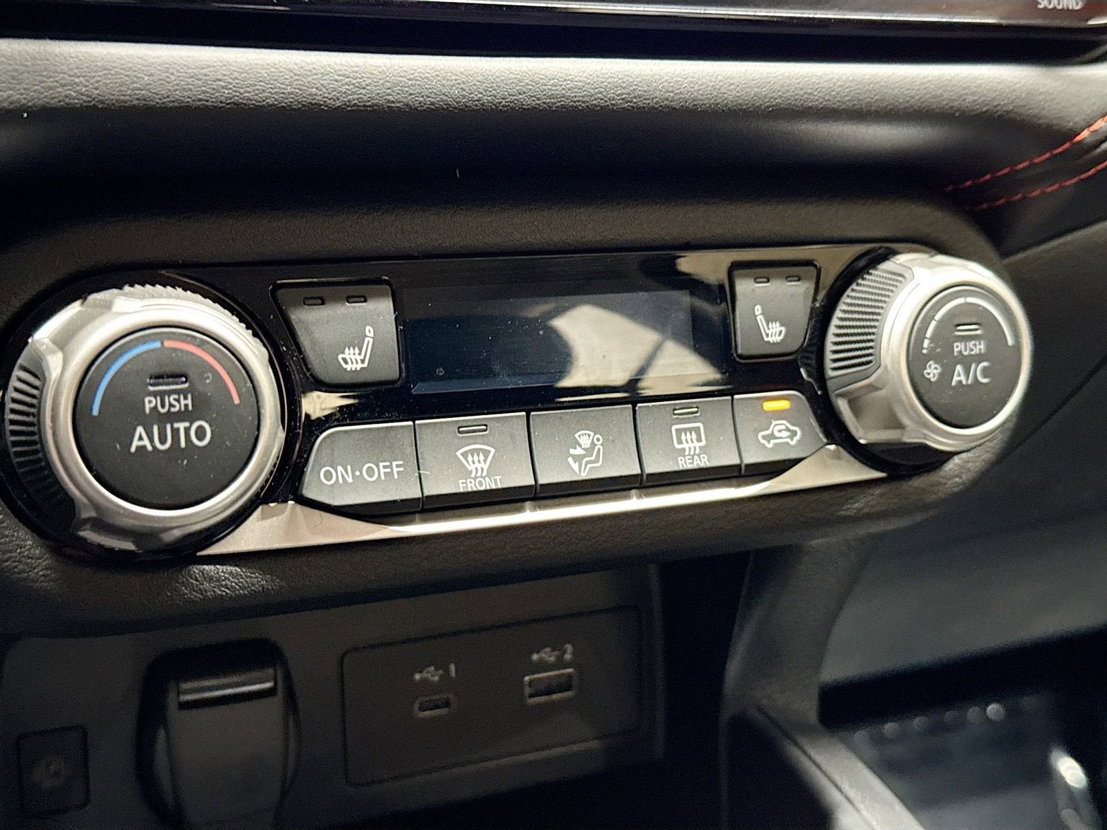 2025 Nissan Versa Sedan SR - Photo 18
