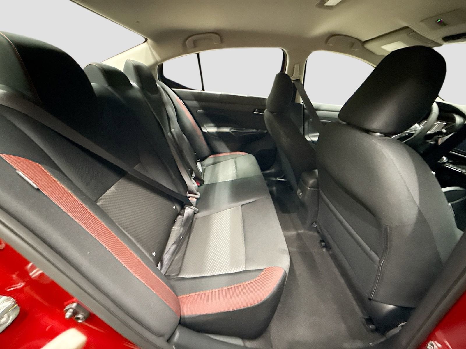 2025 Nissan Versa Sedan SR - Photo 28