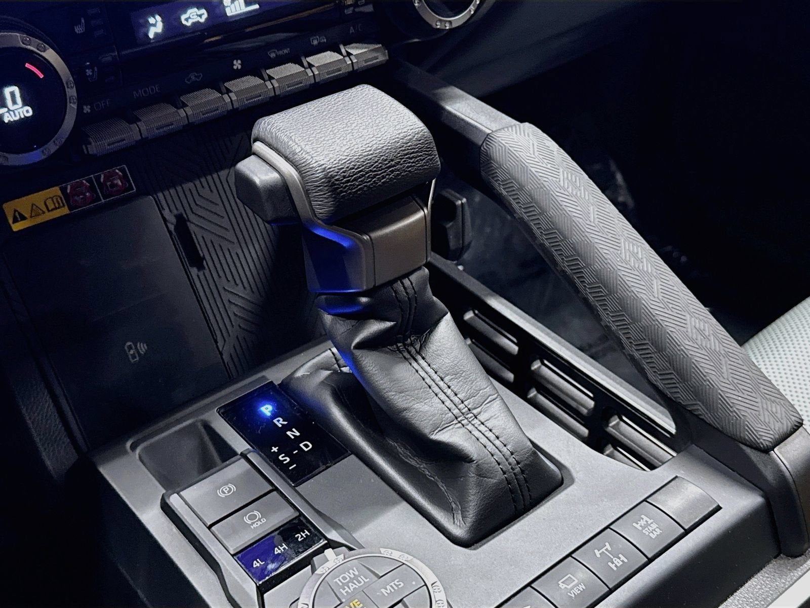 2025 Toyota Tacoma Hybrid Trailhunter