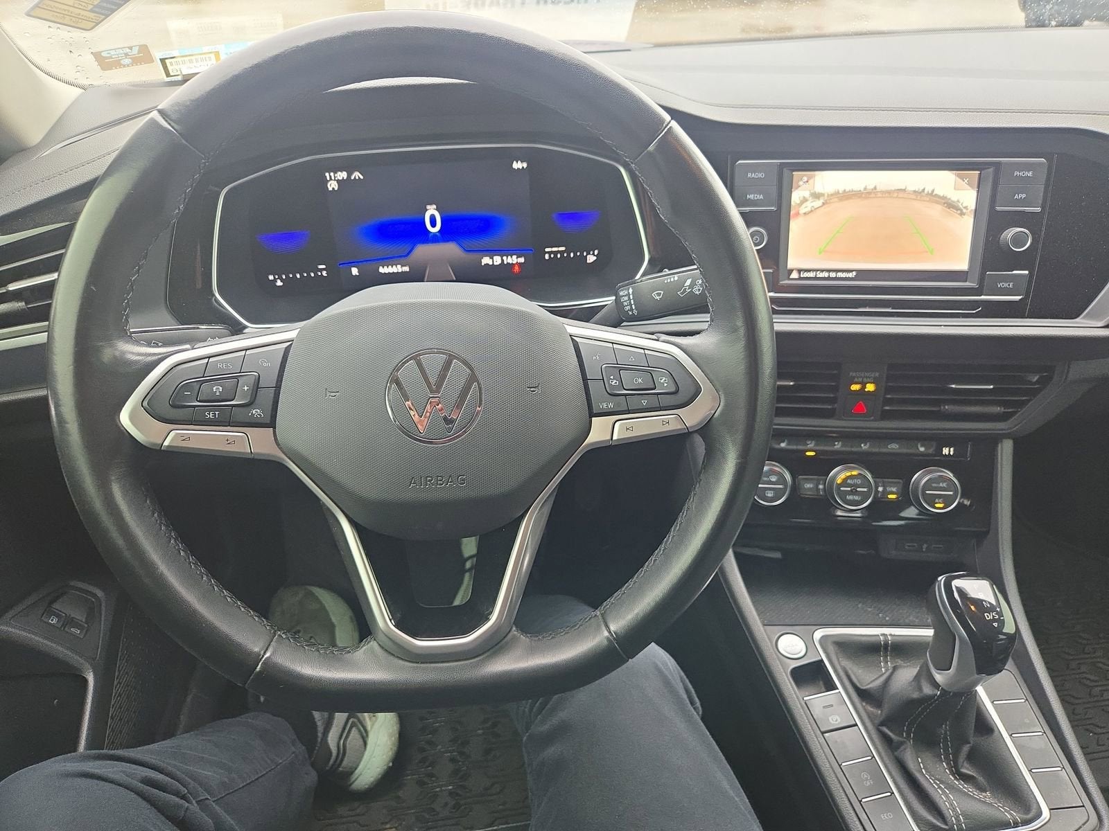 2023 Volkswagen Jetta SE