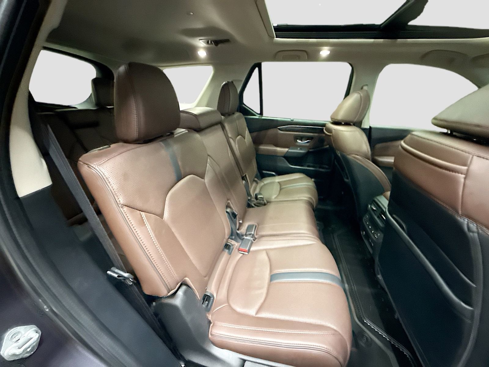 2023 Honda Pilot AWD Elite