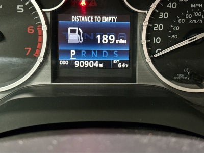 2017 Toyota Tundra SR5 5.7L V8