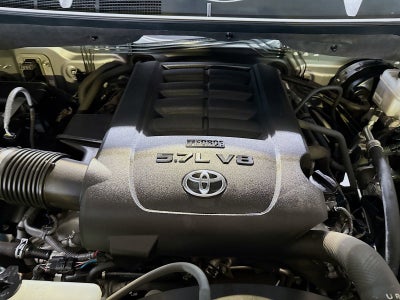2017 Toyota Tundra SR5 5.7L V8