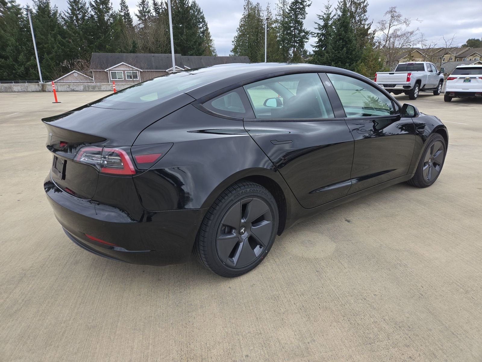 2022 Tesla Model 3 Rear-Wheel Drive