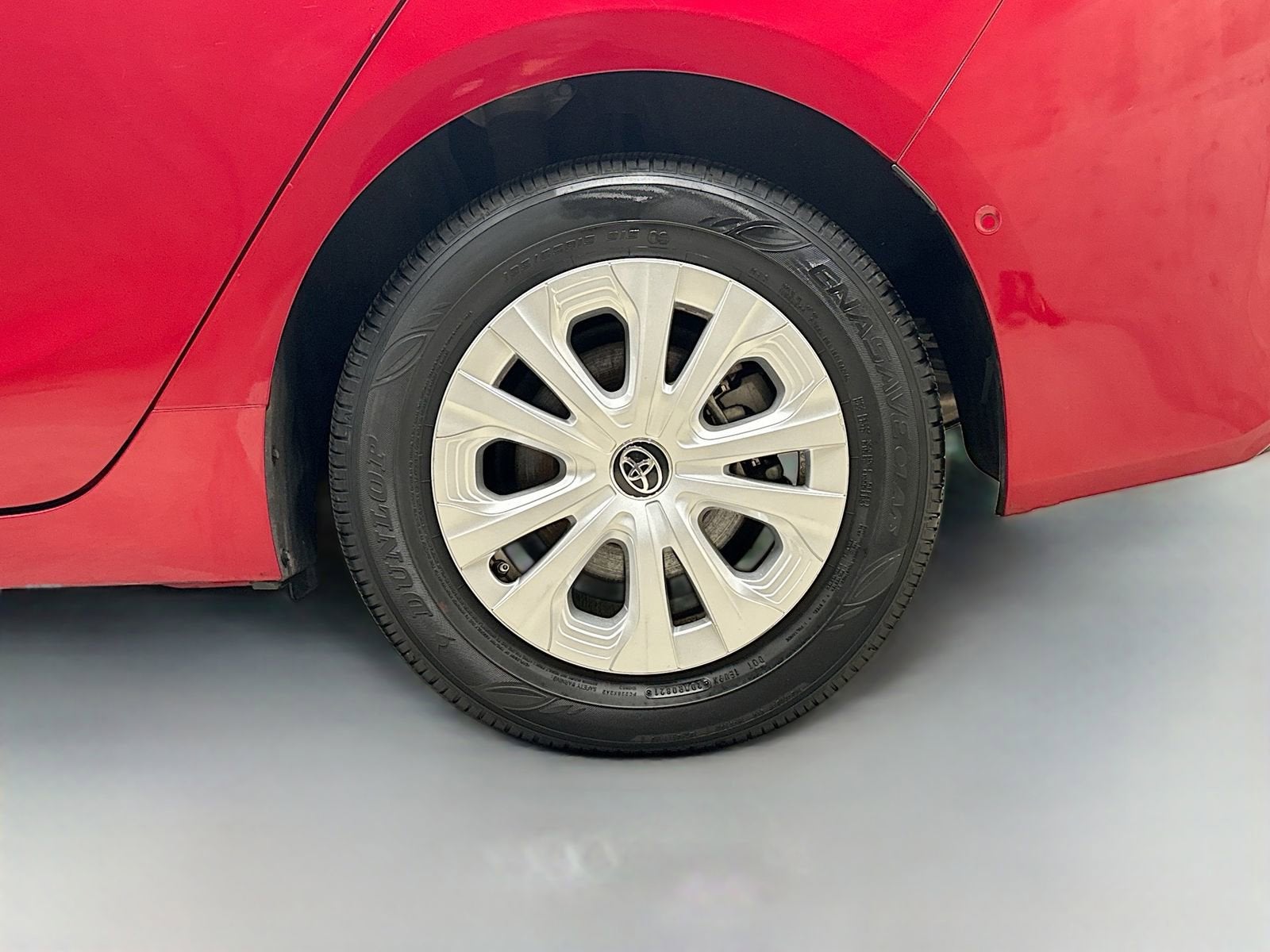 2020 Toyota Prius LE