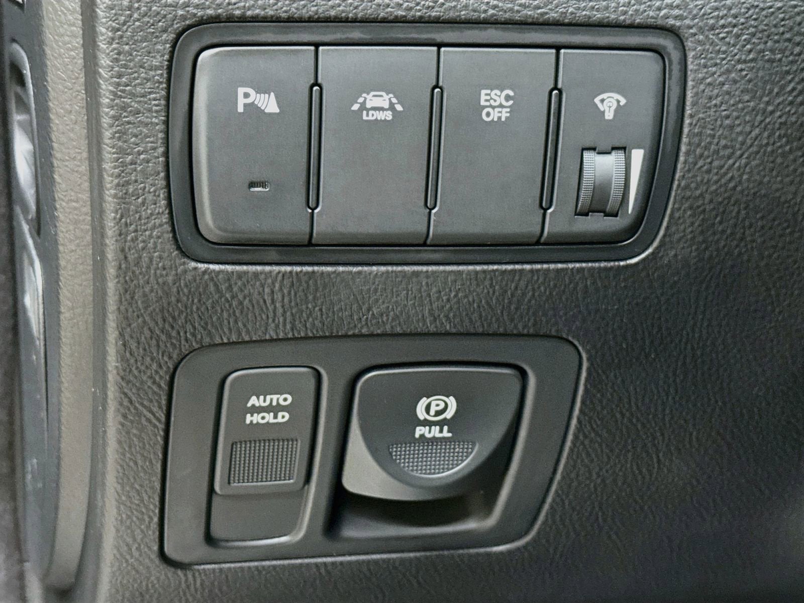 2012 Hyundai Genesis 3.8