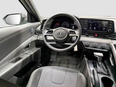 2023 Hyundai Elantra SE