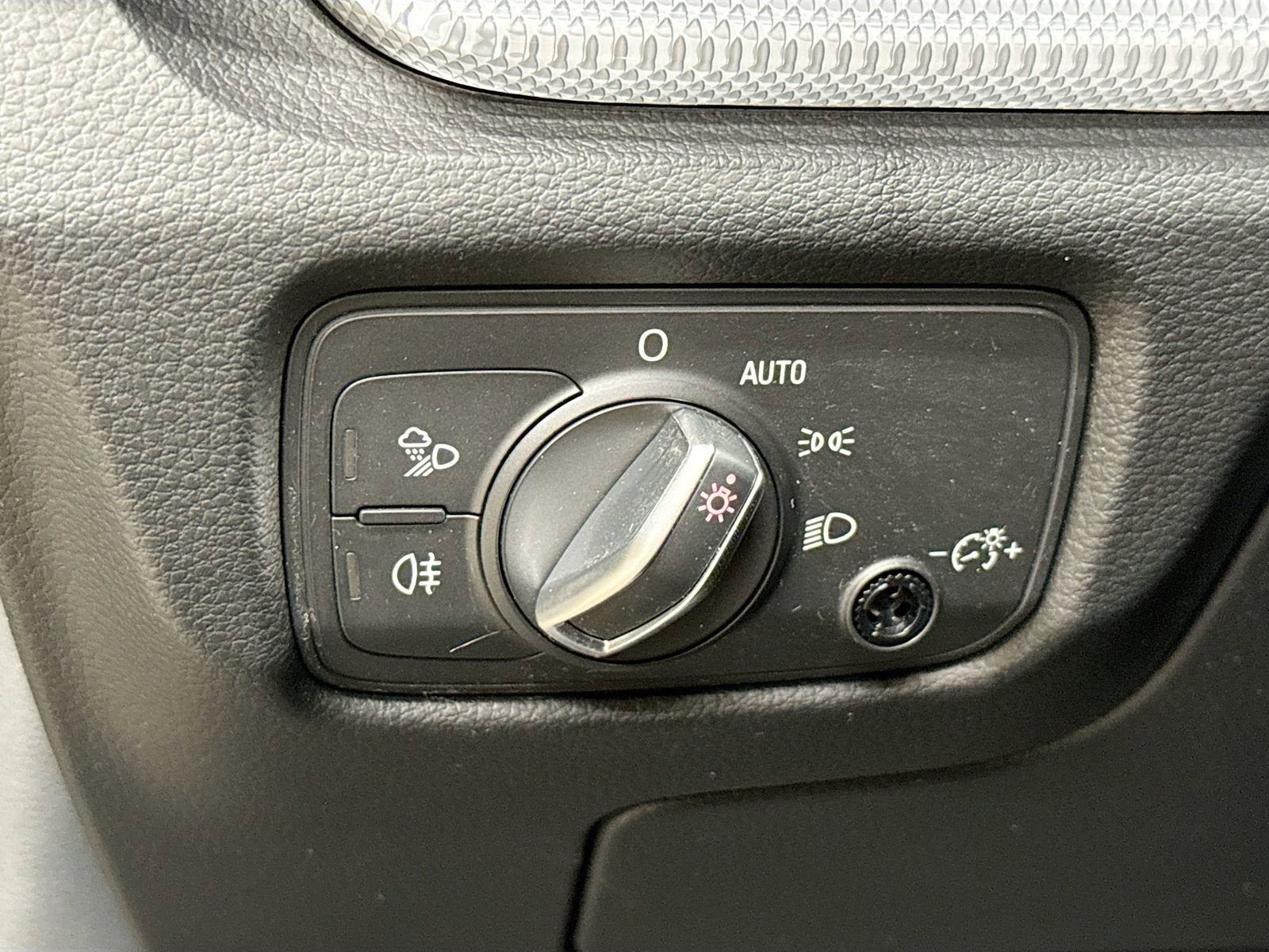 2016 Audi A3 e-tron Prestige