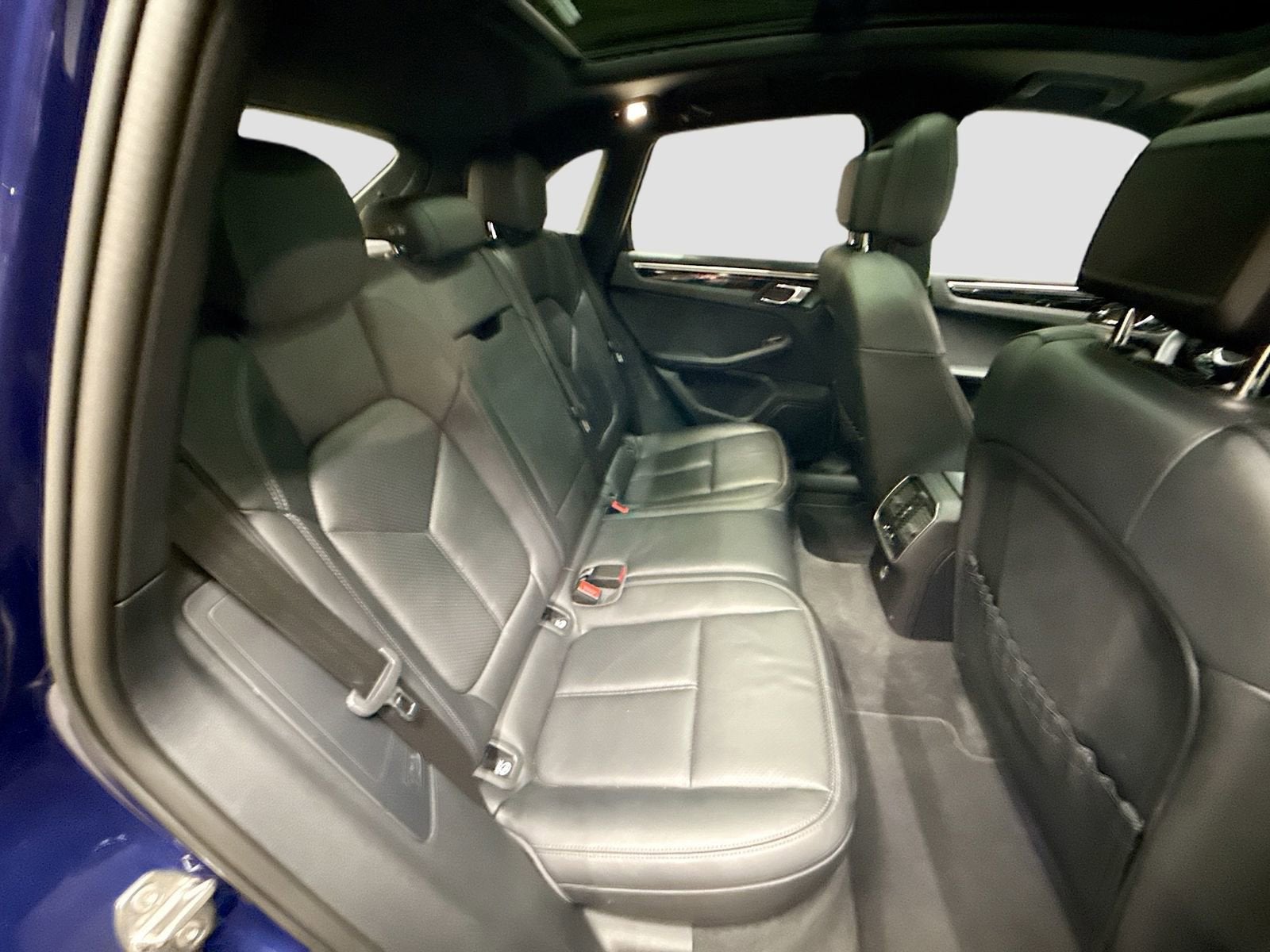 2024 Porsche Macan AWD