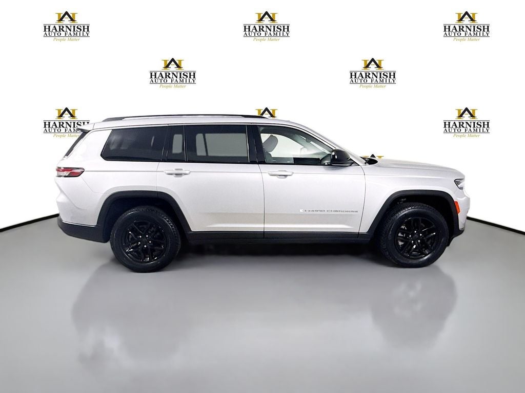 2022 Jeep Grand Cherokee L Laredo