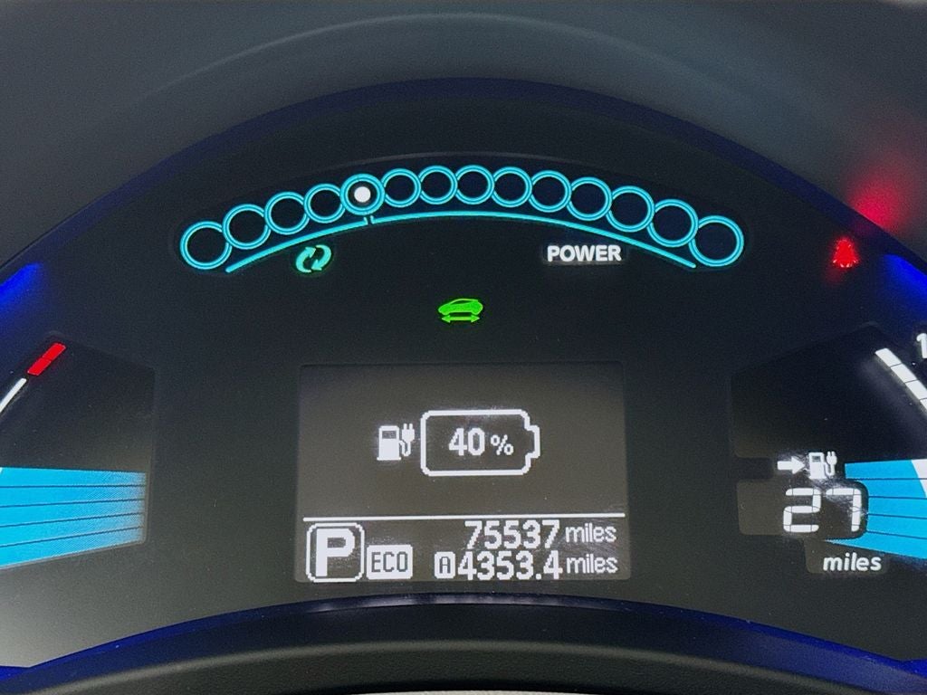 2015 Nissan Leaf SV