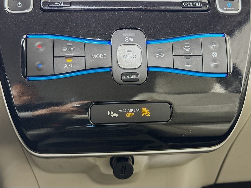 2015 Nissan Leaf SV