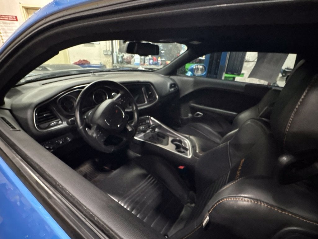 2016 Dodge Challenger R/T Shaker
