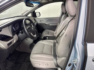 2015 Toyota Sienna XLE 7 Passenger