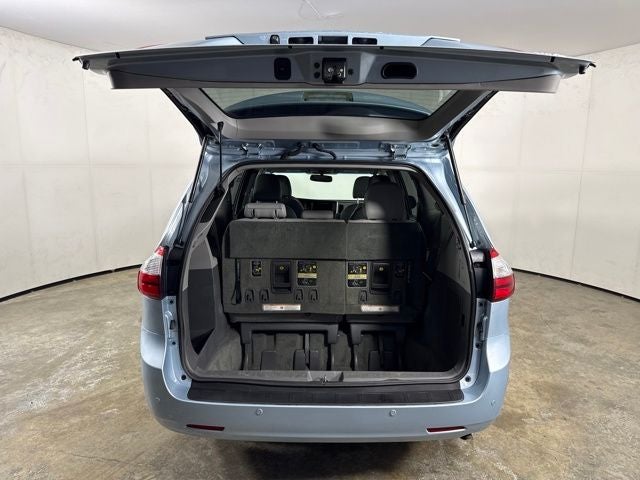 2015 Toyota Sienna XLE 7 Passenger