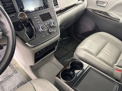 2015 Toyota Sienna XLE 7 Passenger