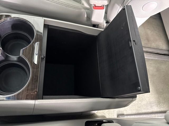 2015 Toyota Sienna XLE 7 Passenger