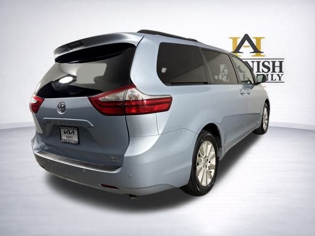 2015 Toyota Sienna XLE 7 Passenger