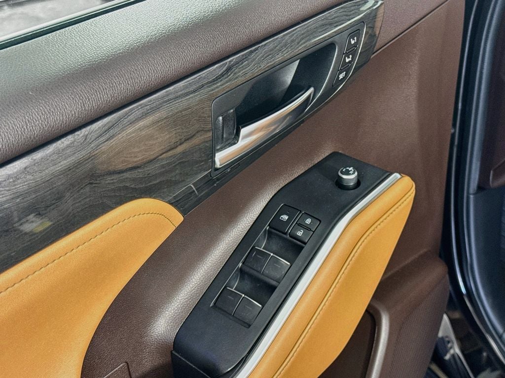 2020 Toyota Highlander Platinum
