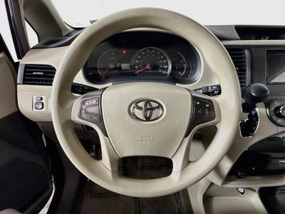 2011 Toyota Sienna LE
