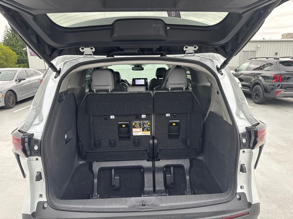 2023 Toyota Sienna XLE 7 Passenger