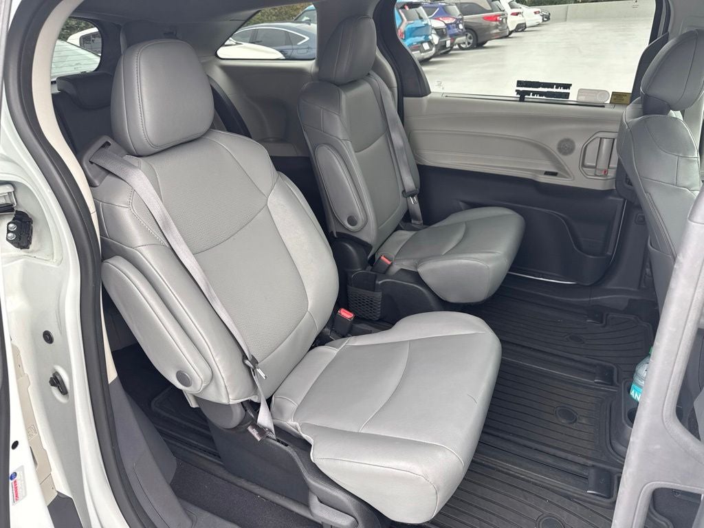 2023 Toyota Sienna XLE 7 Passenger