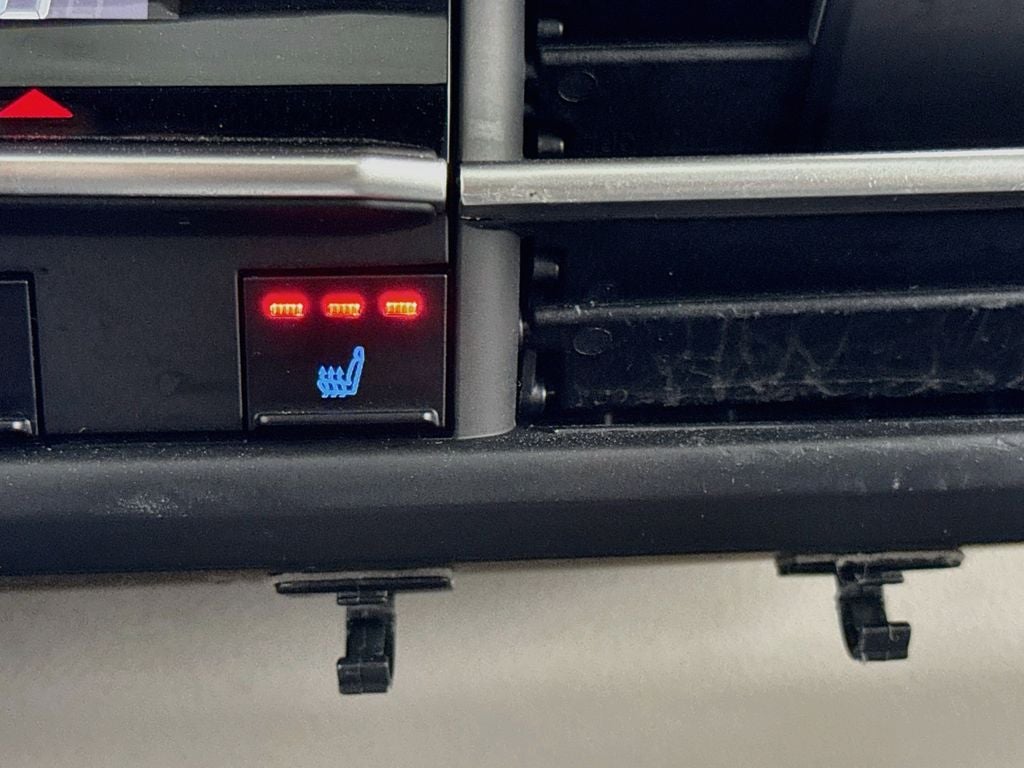 2023 Toyota Sienna XLE 7 Passenger