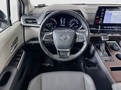 2023 Toyota Sienna XLE 7 Passenger