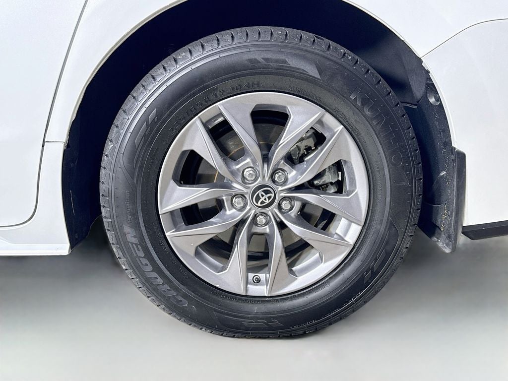 2023 Toyota Sienna XLE 7 Passenger