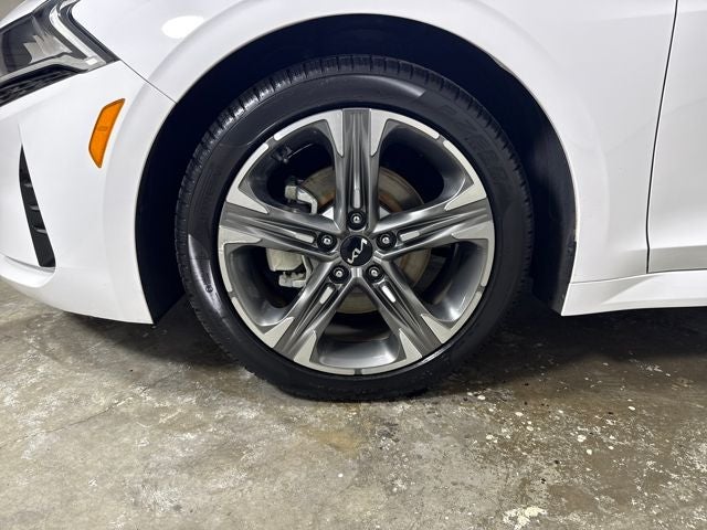 2022 Kia K5 EX