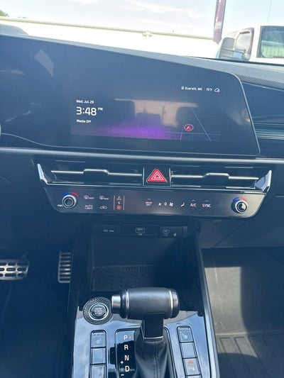 2023 Kia Niro EX Touring