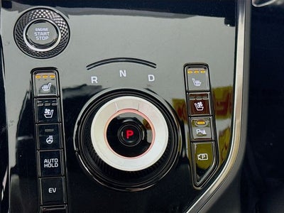 2023 Kia Niro Plug-In Hybrid SX