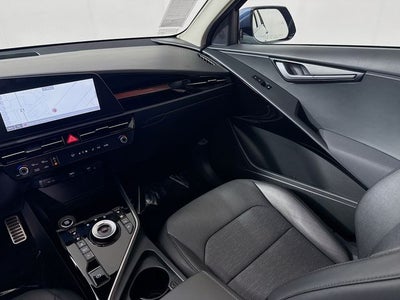 2023 Kia Niro Plug-In Hybrid SX