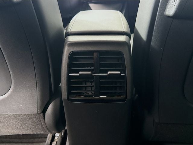 2023 Kia Niro Plug-In Hybrid SX