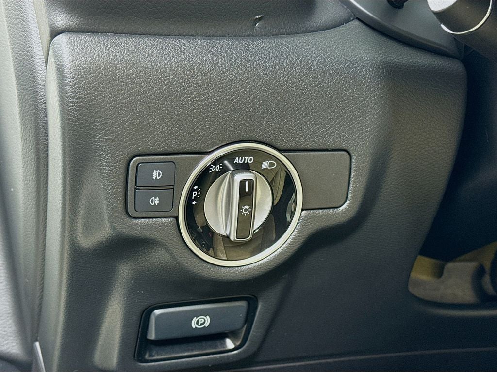 2018 INFINITI QX30 Premium