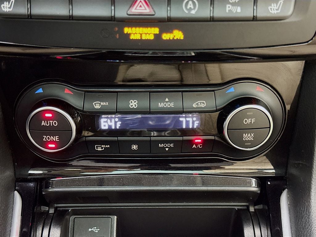 2018 INFINITI QX30 Premium