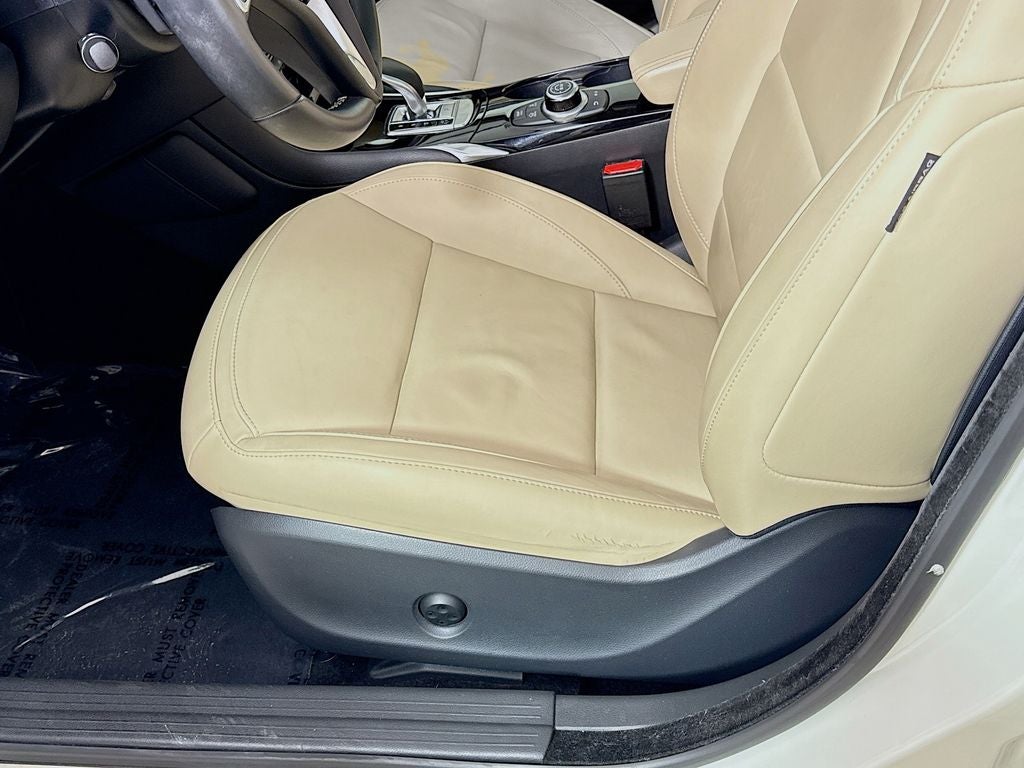 2018 INFINITI QX30 Premium